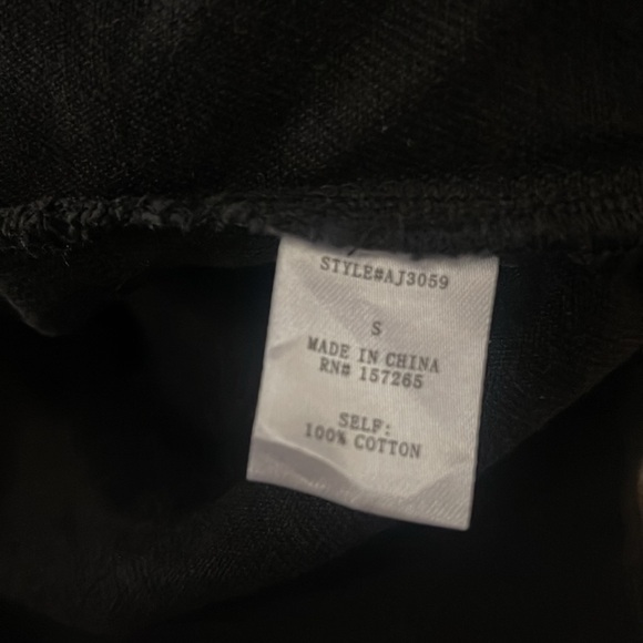 Black denim fringe studded cropped jacket new with tag size small - Picture 5 of 5